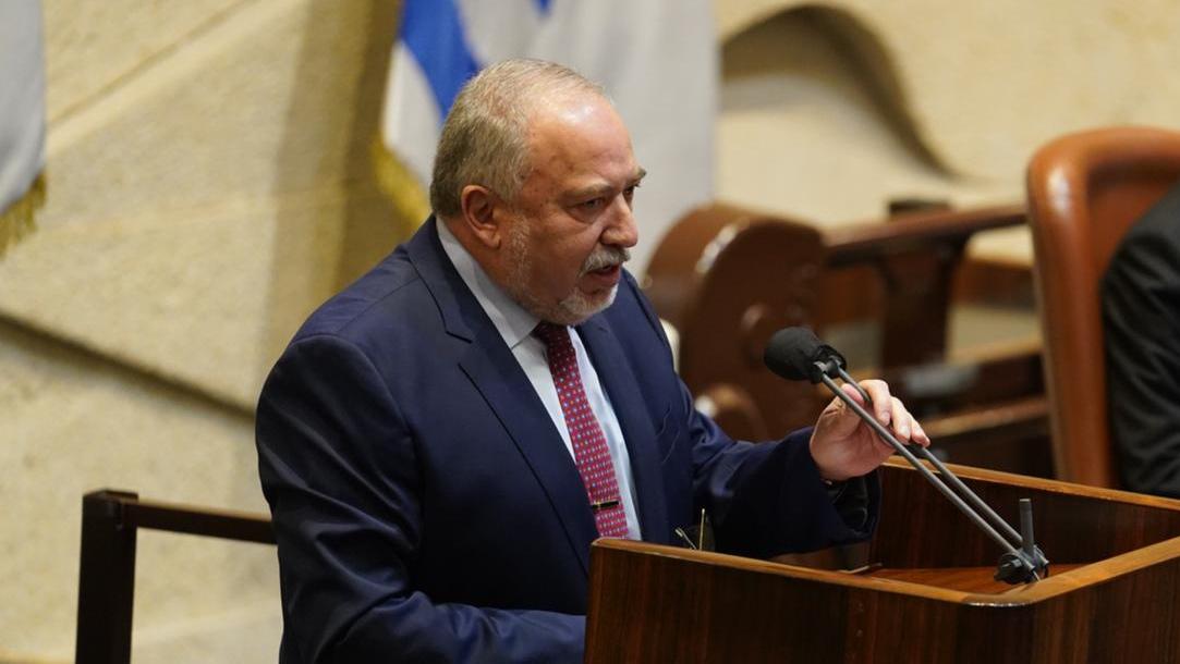צילום: שמוליק גרוסמן, דוברות הכנסת ללא בושה | 4,513 נפטרו מהנגיף בארצנו, ואת מי ליברמן מאשים? רק את