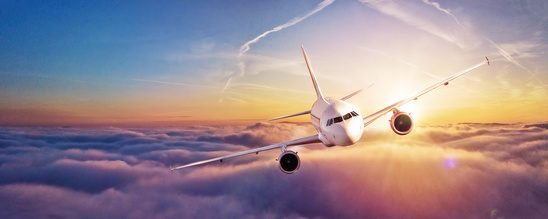 צילום: Commercial airplane flying above clouds מיי טריפ – MY TRIP – טיולים בלתי נשכחים בכל רחבי העולם