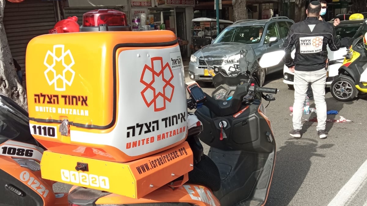 צילום: איחוד הצלה רוכב אופנוע כבן 17 התנגש בקיר בירושלים – מצבו קשה