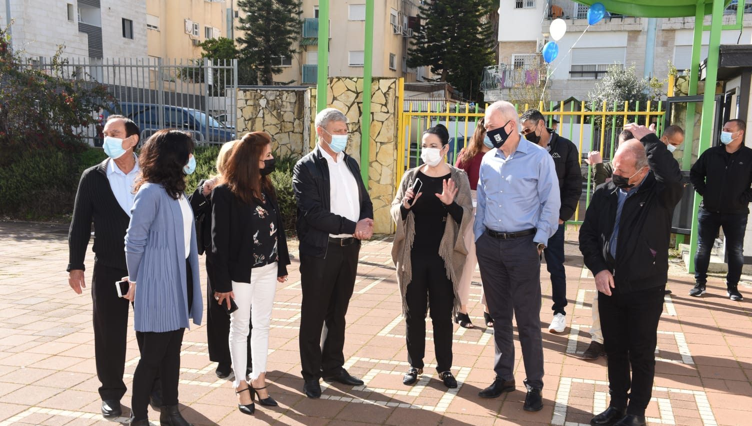 צילום: דוברות עיריית קרית אתא גלנט ביקר בבית ספר בקריית אתא: