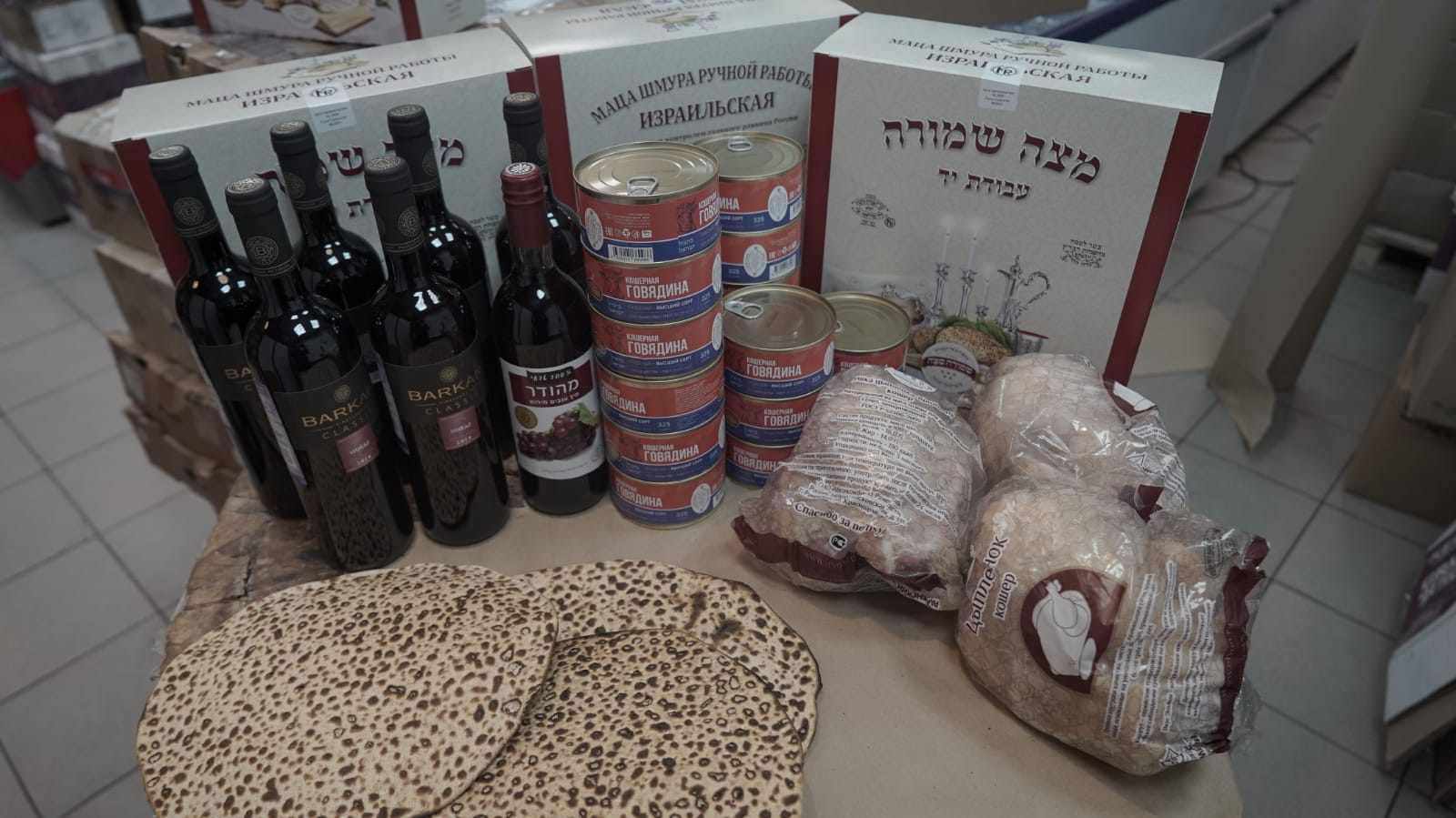 מרגש: אלפי משפחות יהודיות בכל רחבי רוסיה ובלארוס יקבלו ארגזי מזון לכל ימי הפסח
