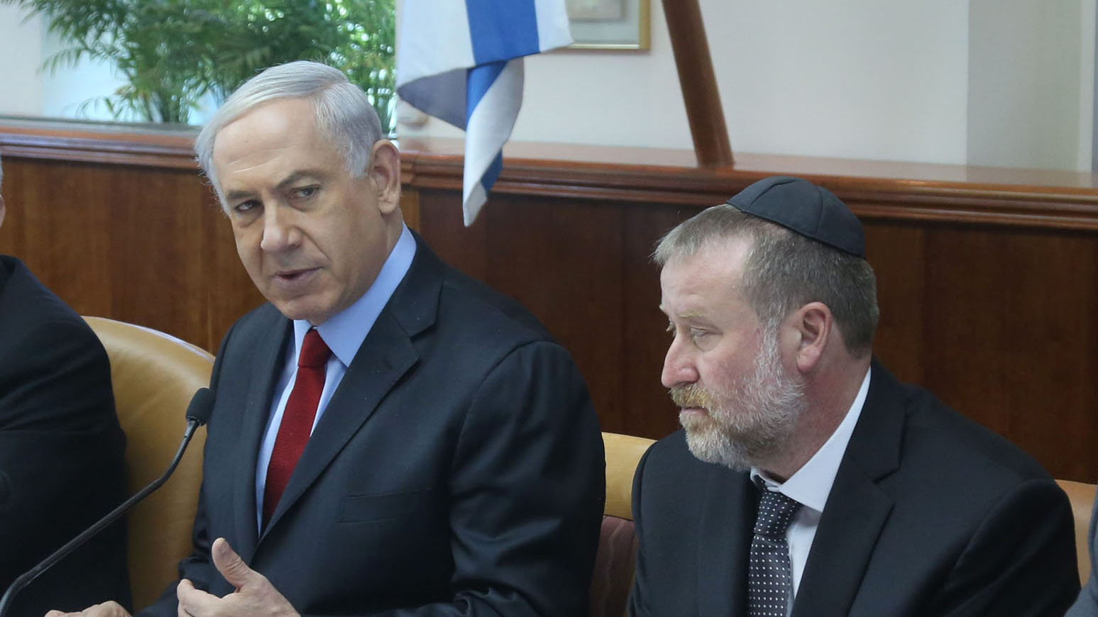 צילום: מרק ישראל סלם, פלאש 90 עורך דינו של נתניהו: היועמ