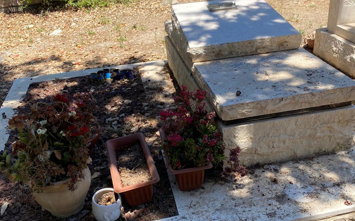 פורעים השחיתו וחיללו מצבות 8 קברים בכפר יהושע