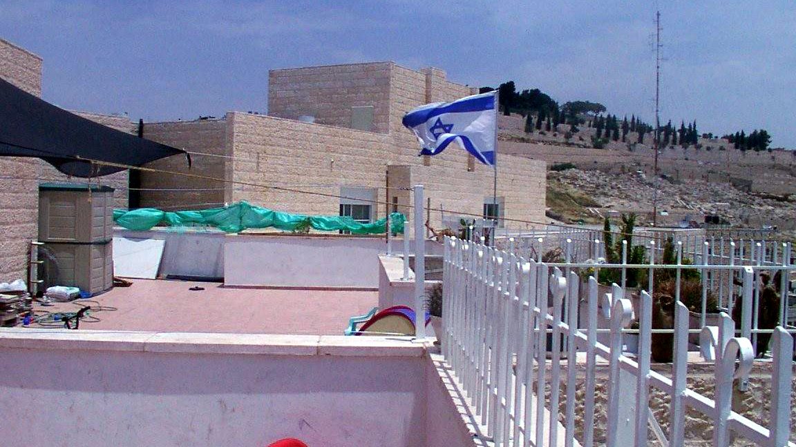 140 משפחות יהודיות המתגוררות בשכונת מעלה הזיתים בירושלים נצורות בשל התפרעויות הערבים
