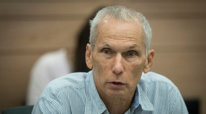 צילום: יונתן סינדל, פלאש 90 הזייה | השר בר לב:
