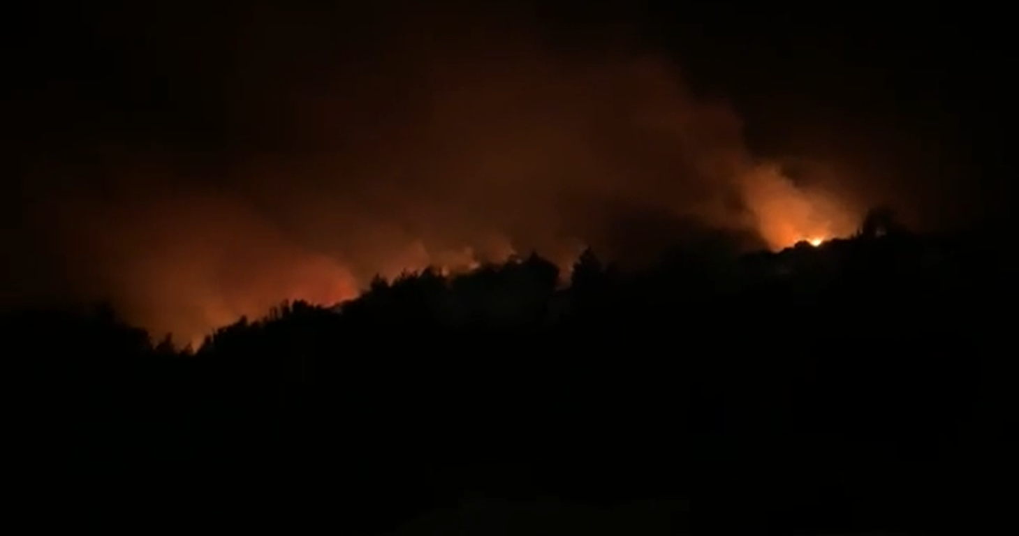 צילום: 0404 השריפה בעקבות הנפילה בקריית שמונה נמשכת גם בשעה זו | צפו