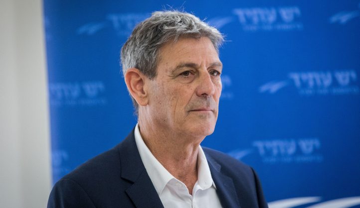 סגן ראש המוסד לשעבר מעל במת הכנסת: "מעודד ותומך בסרבנים" | צפו