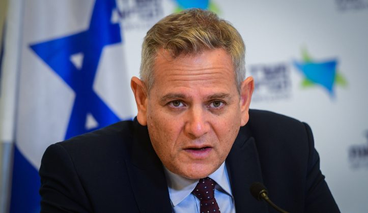 צילום: אבשלום ששוני, פלאש 90 שיטת בנט להעלמת נתוני תחלואה: מעכשיו בדיקות pcr לבני 60 ומעלה