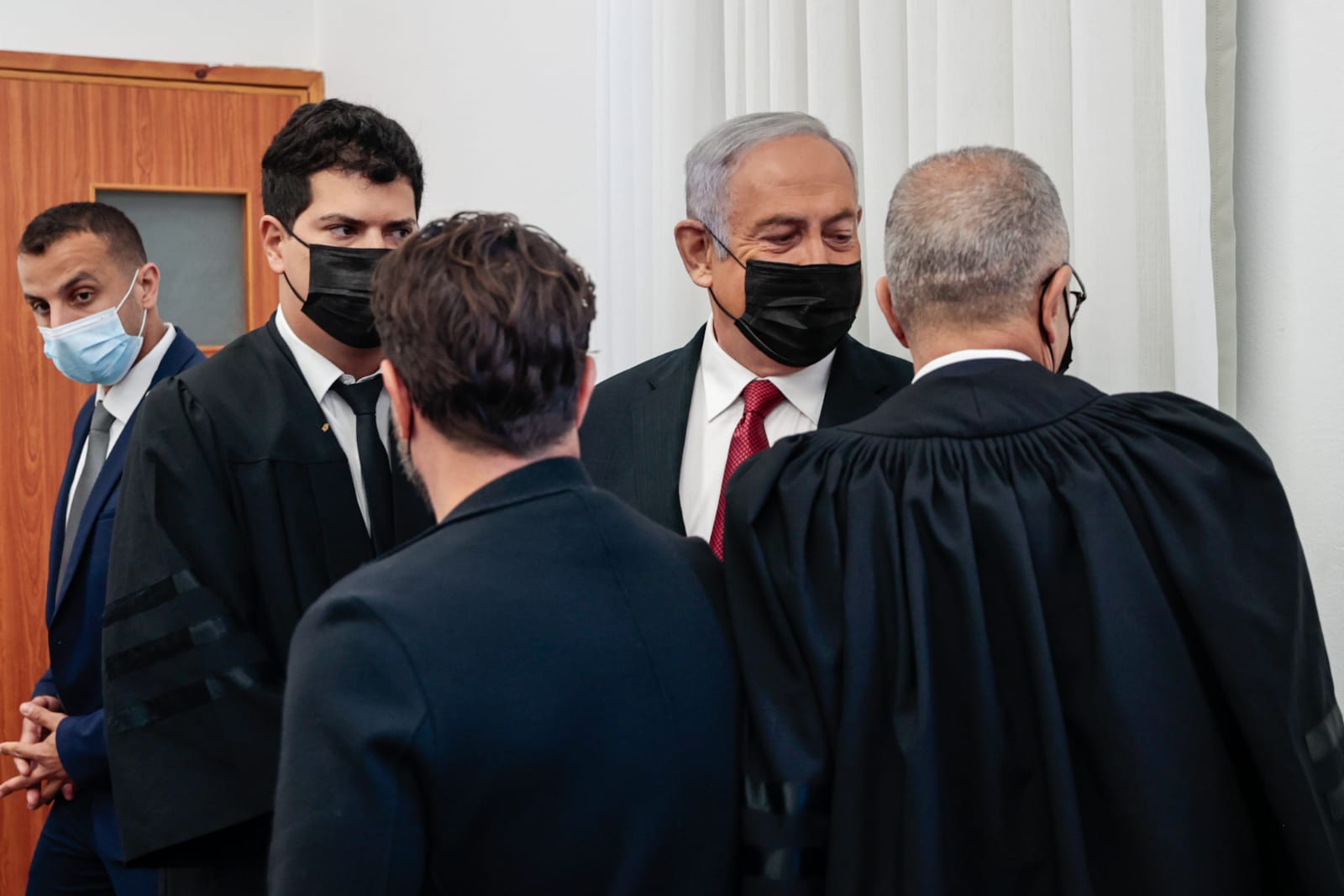 צילום: אורן בן חקון פרקליטי נתניהו ואלוביץ' הגישו עתירה בדרישה לקבל חומרי חקירה שהוסתרו