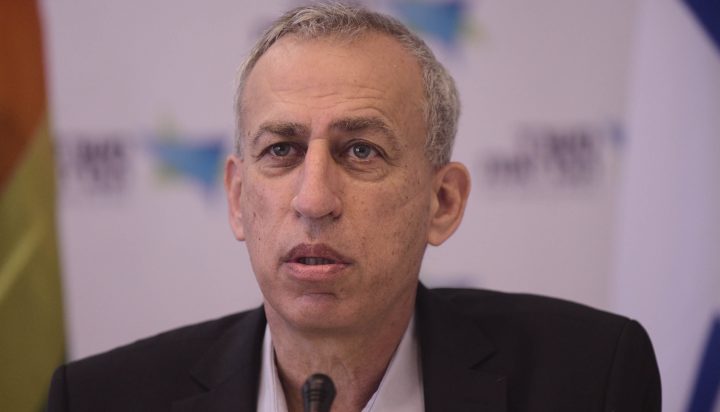 צילום: תומר ניוברג, פלאש 90 מגפת הקורונה בארצנו | פרופ׳ אש: ״השינויים שעושים – למקד את המאמצים בחולים הקשים״