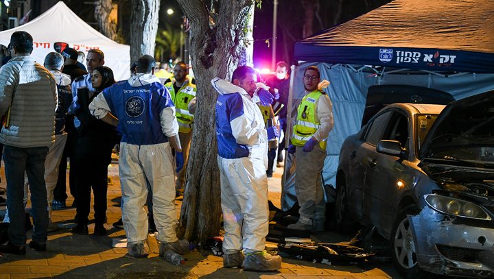 צילום: גילי יערי, פלאש 90 הפיגוע הרצחני בחדרה | הנשיא הרצוג: